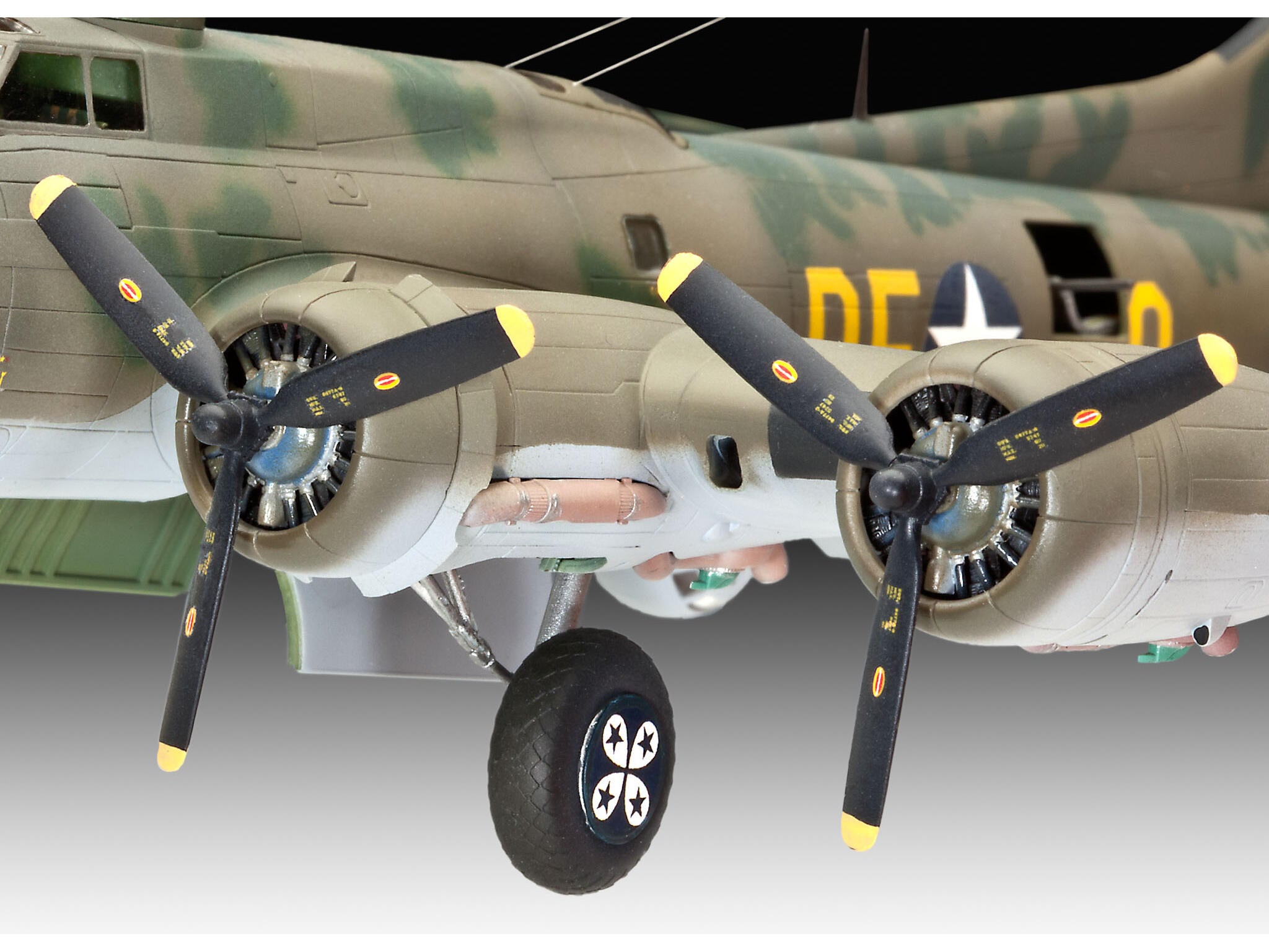Revell Avion  B-17F Memphis Belle Rev04279