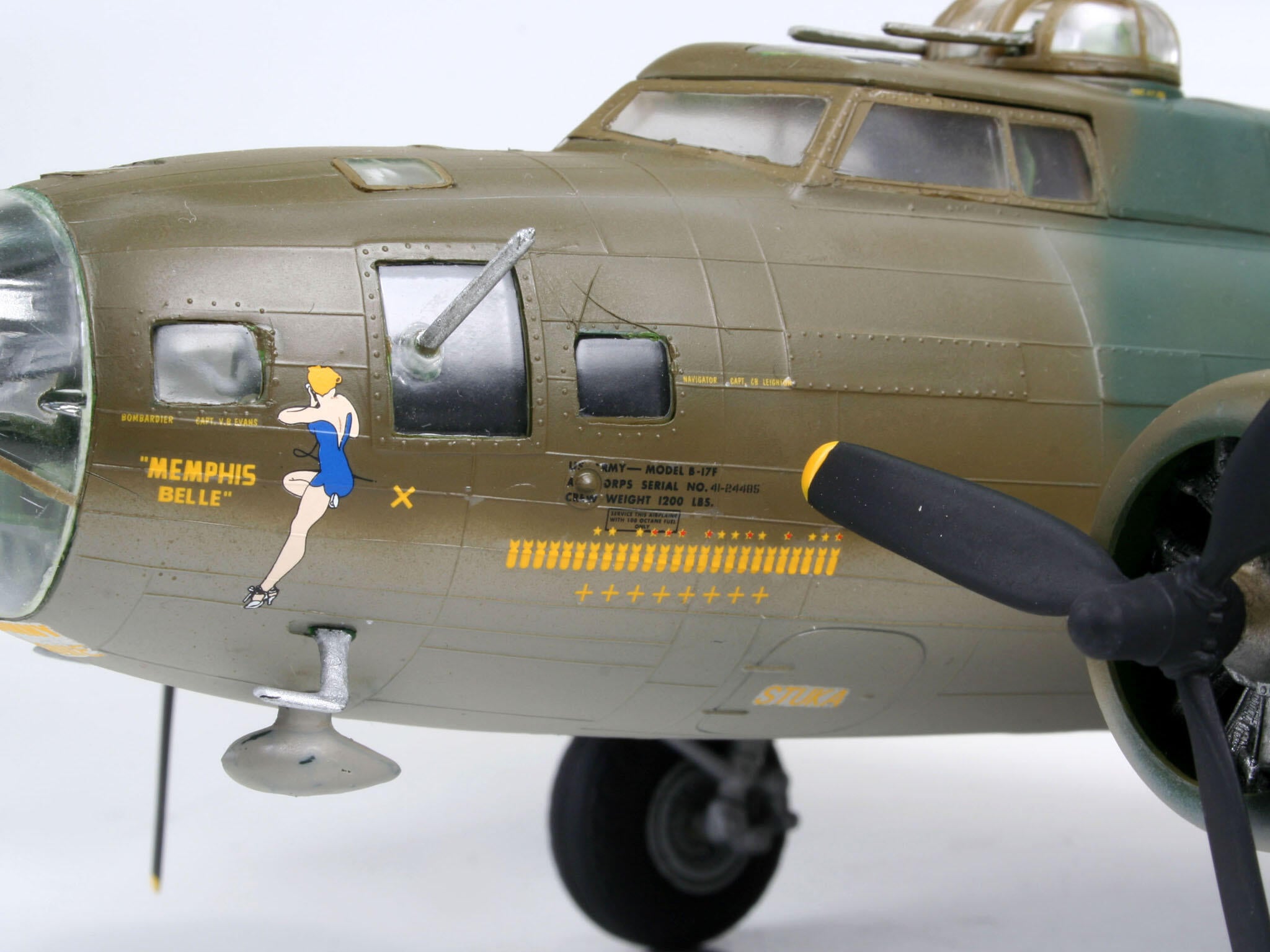 Revell Avion  B-17F Memphis Belle Rev04297