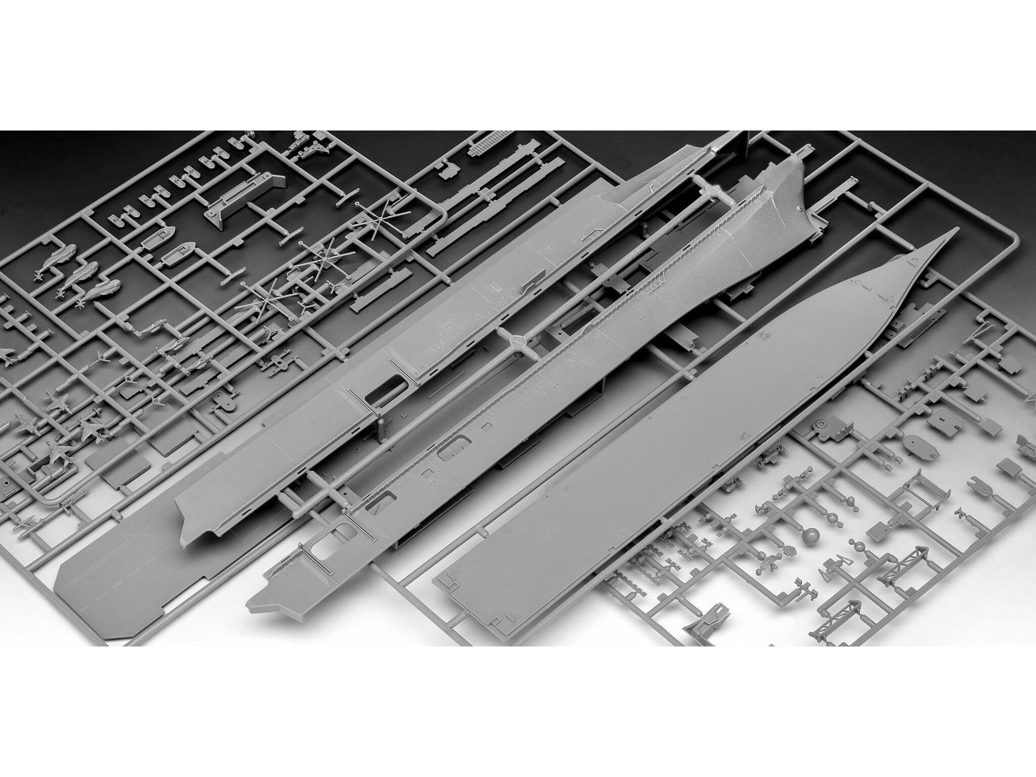 Revell Vapor  Us Navy Assault Carrier Wasp Class Rev05178