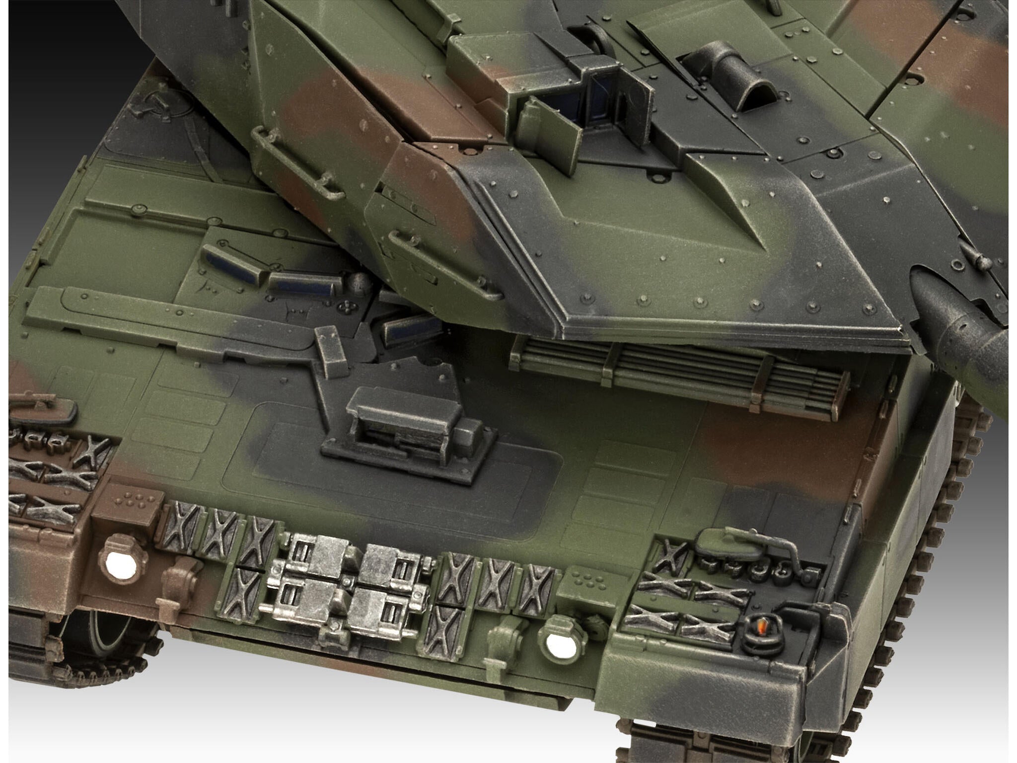 Set Macheta Revell Vehicul Militar 70 De Ani Bundeswehr Leopard 2 A6A2 Rev05631
