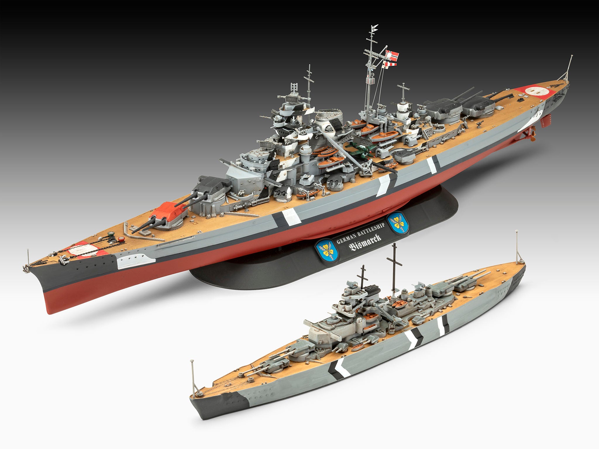 Vapor Revell Gift Set The Legendary Bismarck  Scara 1:700 1:1200 Rev05637