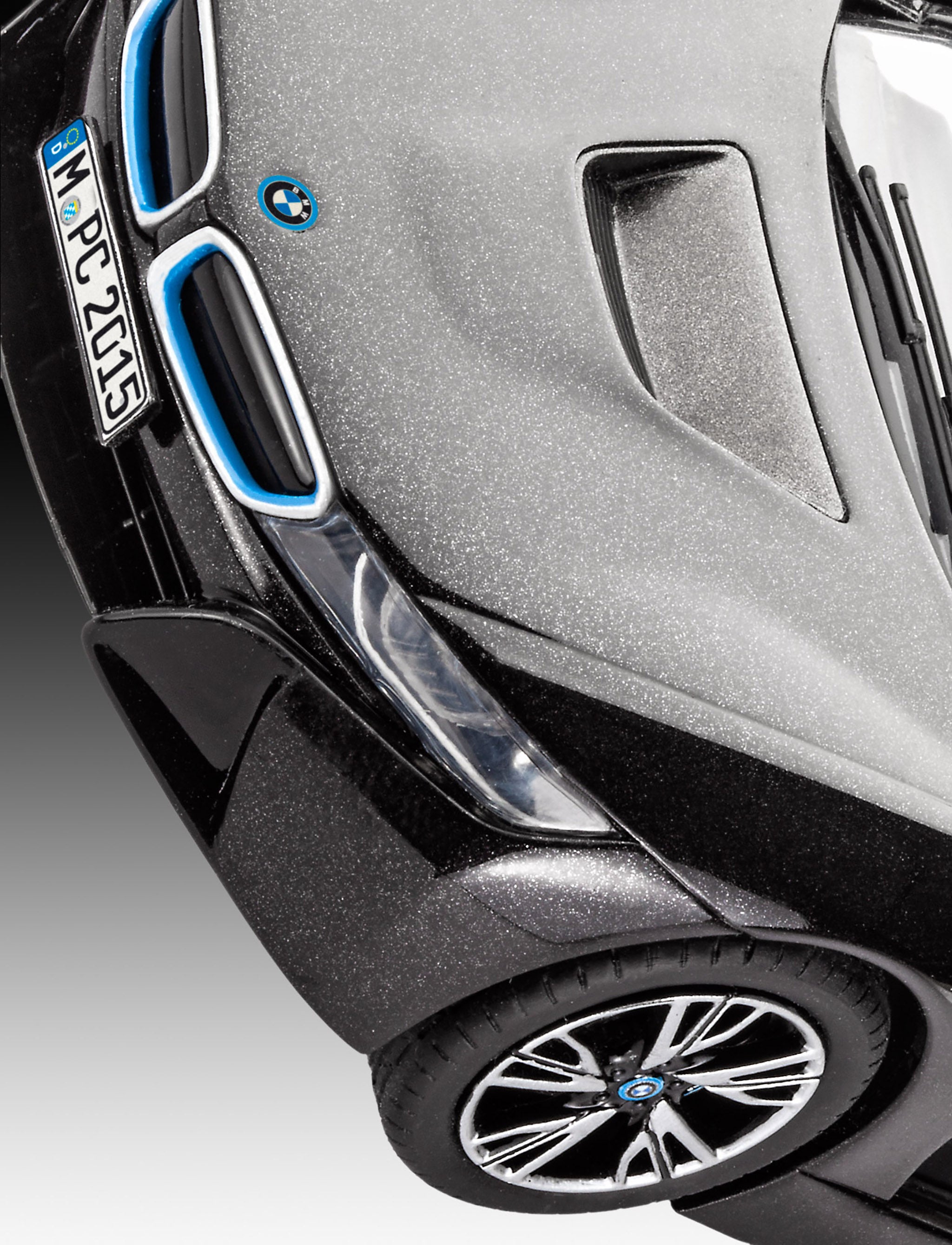 Macheta Automodel Revell BMW i8:  Revell  07008