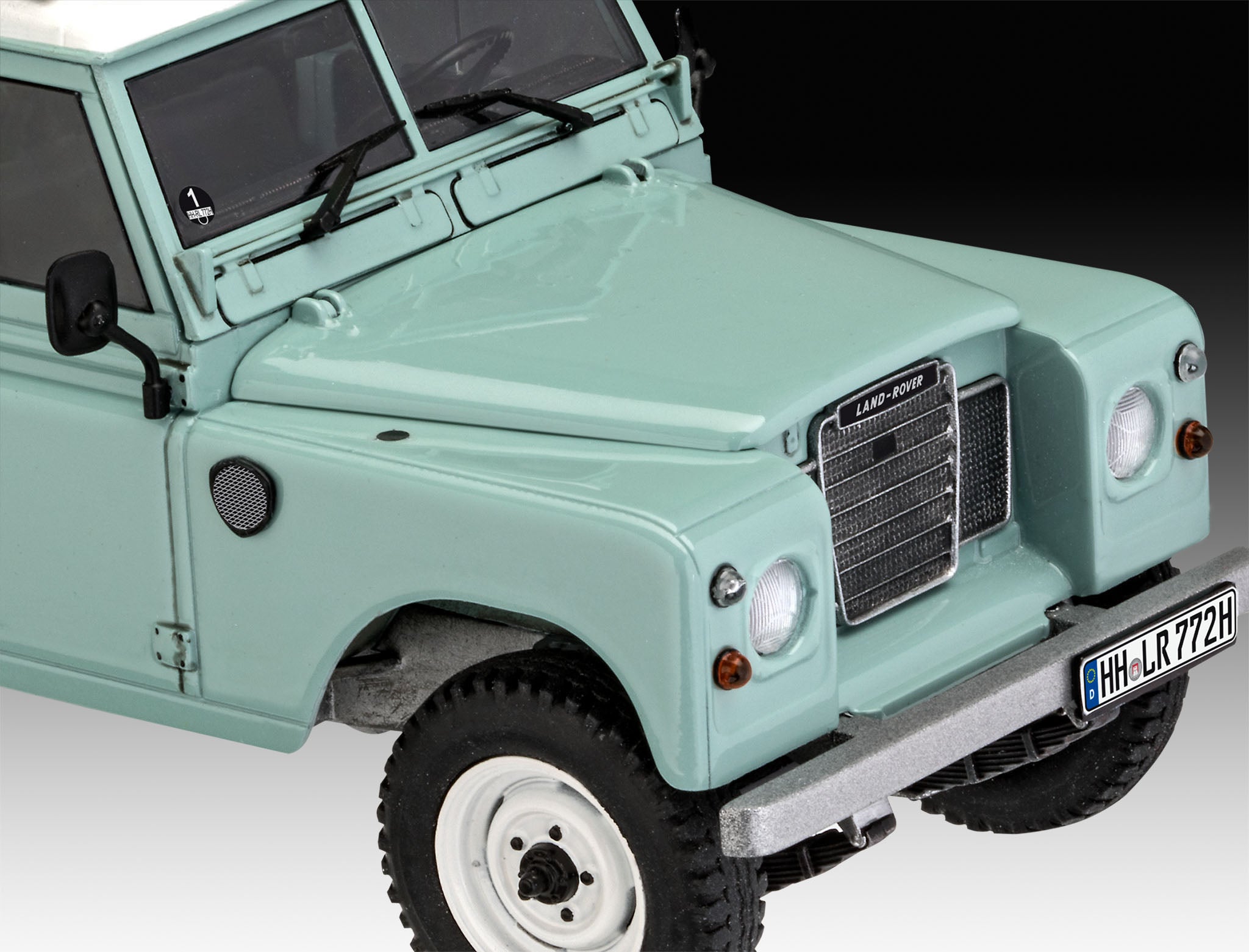 Automodel de construit Revell Land Rover Series III 184 piese 07047