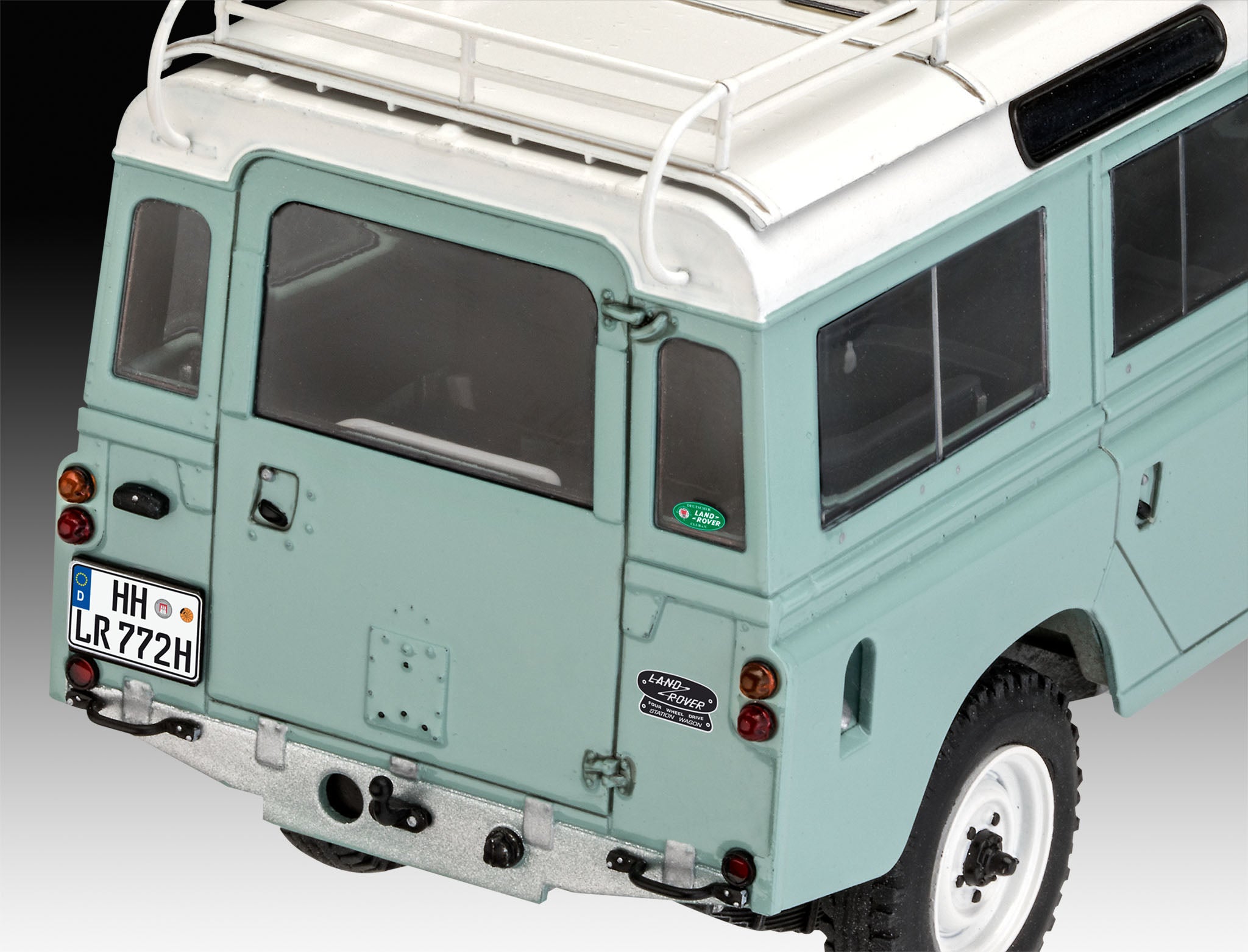 Automodel de construit Revell Land Rover Series III 184 piese 07047