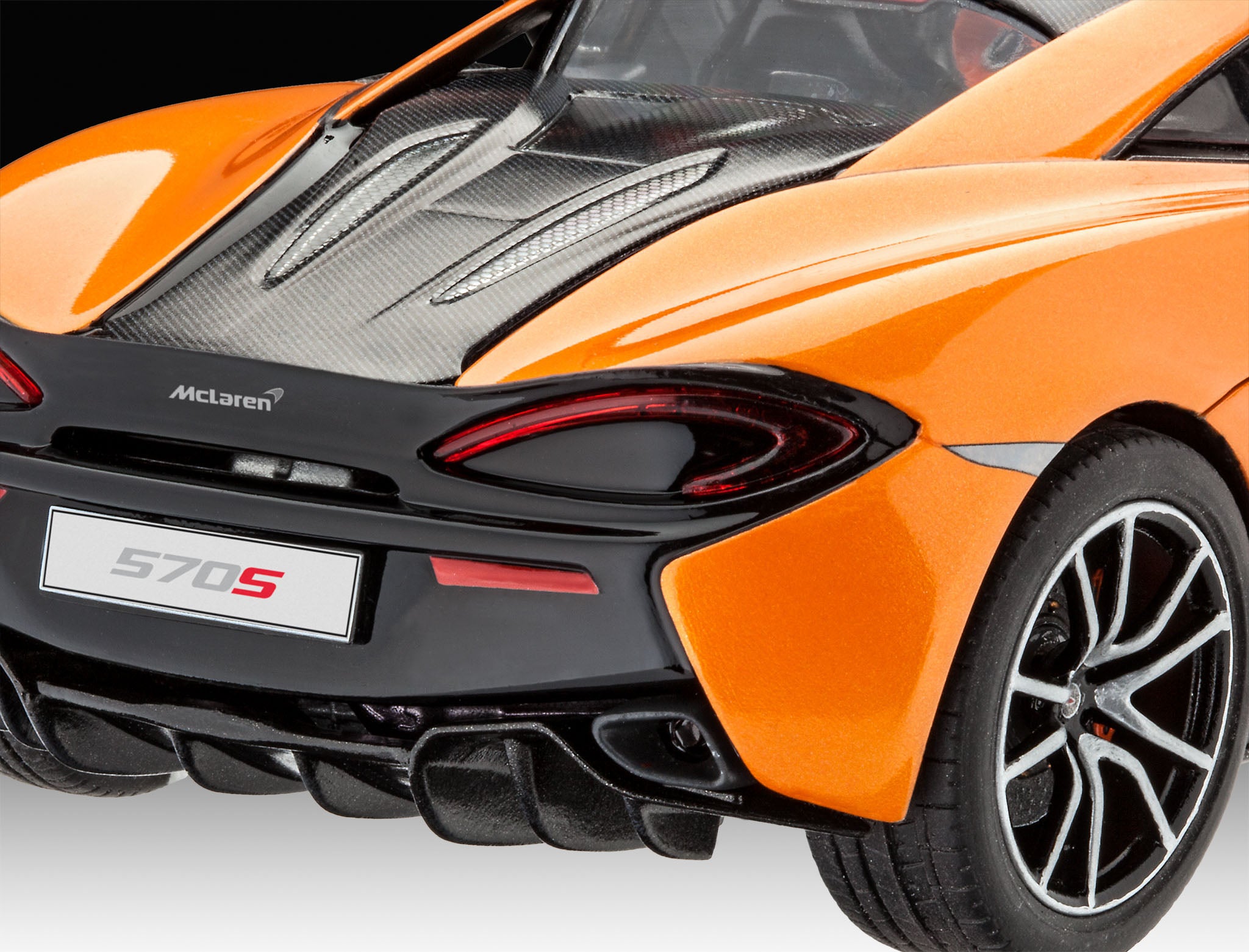Macheta automodel de construit Revell McLaren 570s  07051