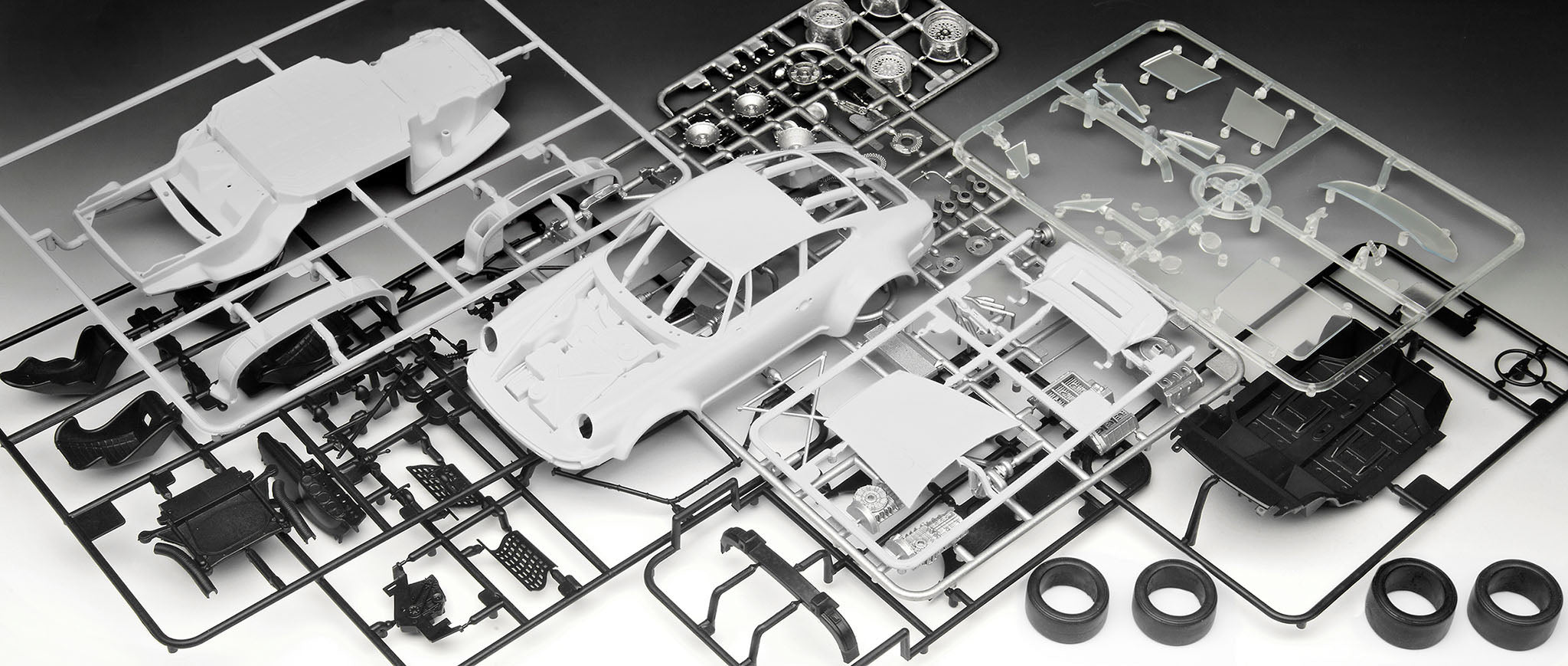 Automodel de construit Revell Porsche Martini 934 RSR 07685