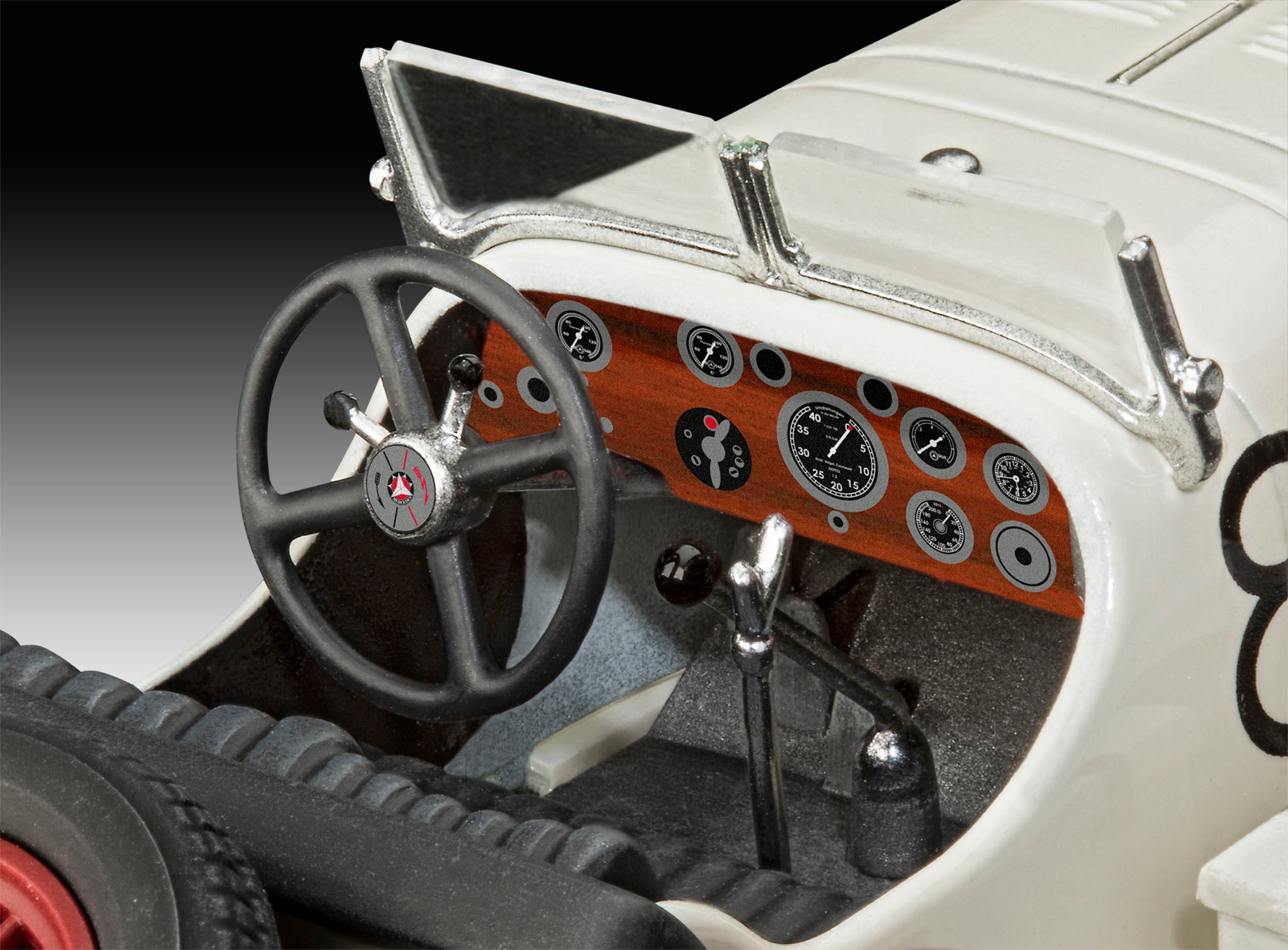 Model auto: Mercedes-Benz SSKL 1/32 - Revell 07737