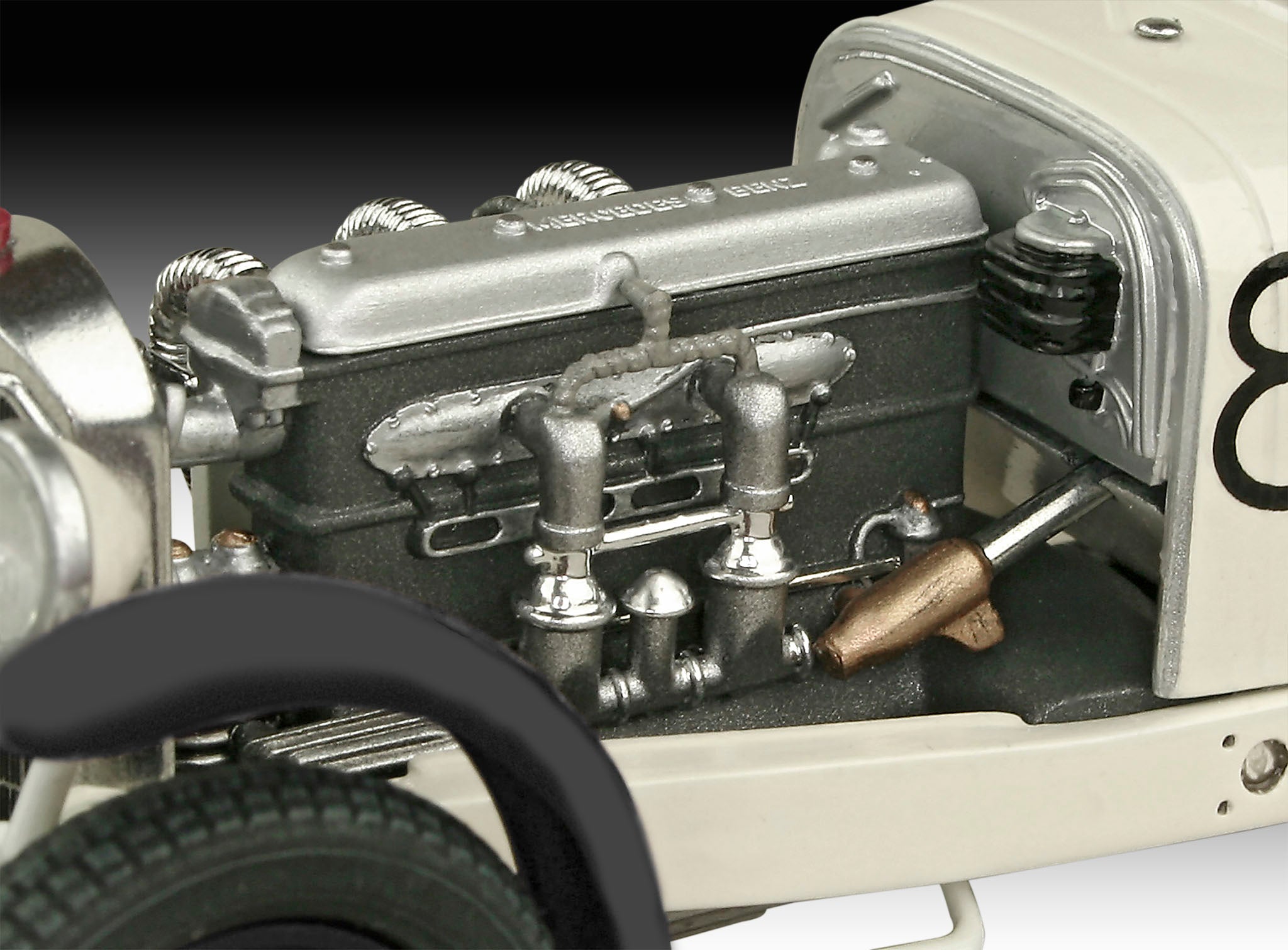Model auto: Mercedes-Benz SSKL 1/32 - Revell 07737