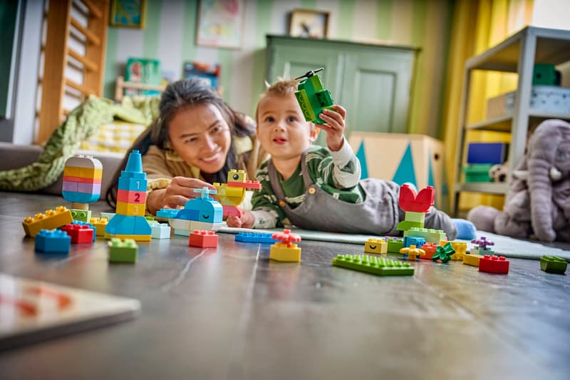 Set de constructie LEGO® DUPLO® Classic Cutie creativa in culori 10479, Jucarii pentru Copii, Jucarii pentru Baieti si Fete, Jocuri Educative