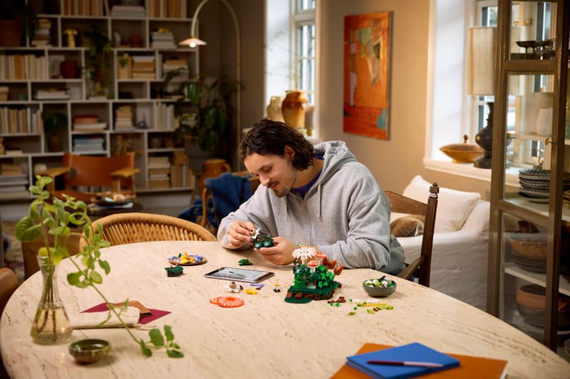 Set de constructie pentru adulti LEGO® Botanicals Ciuperci de padure 11505, Plante Artificiale, Decoratiuni pentru Living, Idee de Cadou pentru Femei si Barbati, 806 piese