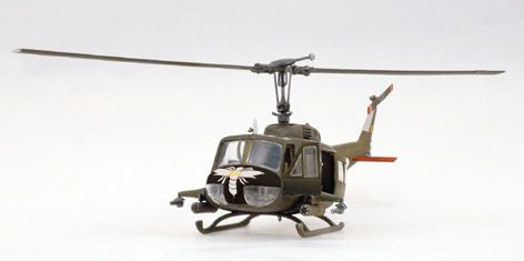 MACHETA  ITALERI ELICOPTER UH-1D SLICK SCARA 1:72 IT1247S