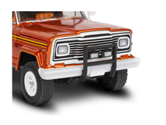 Set Macheta Revell Masina Jeep J-10 Pickup Cu Rulota Scara 1:24 Rev14568