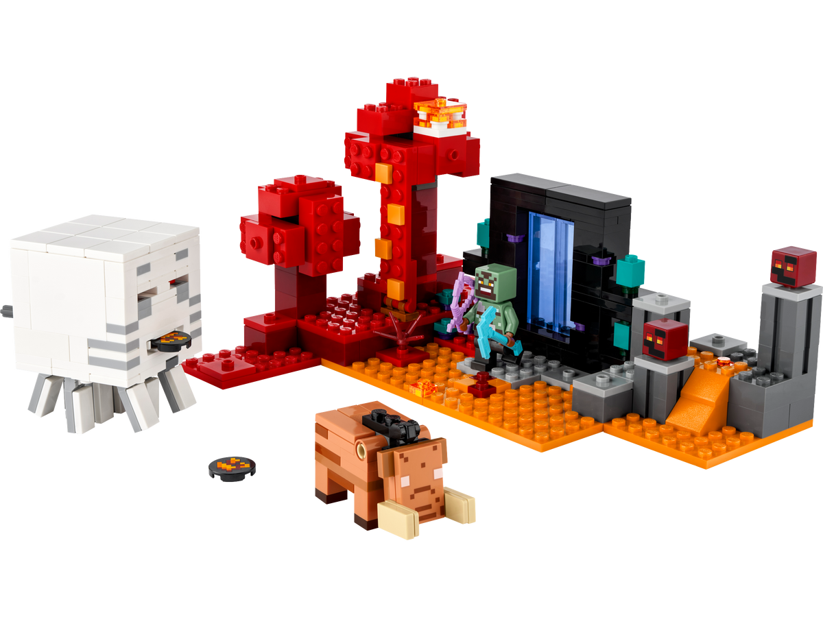 LEGO® Minecraft® - Ambuscada in portalul nether 21255, 352 piese