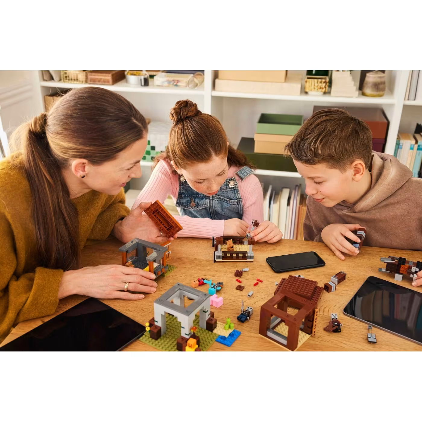 LEGO Avanpostul Jefuitorului Si Distrugator L21278