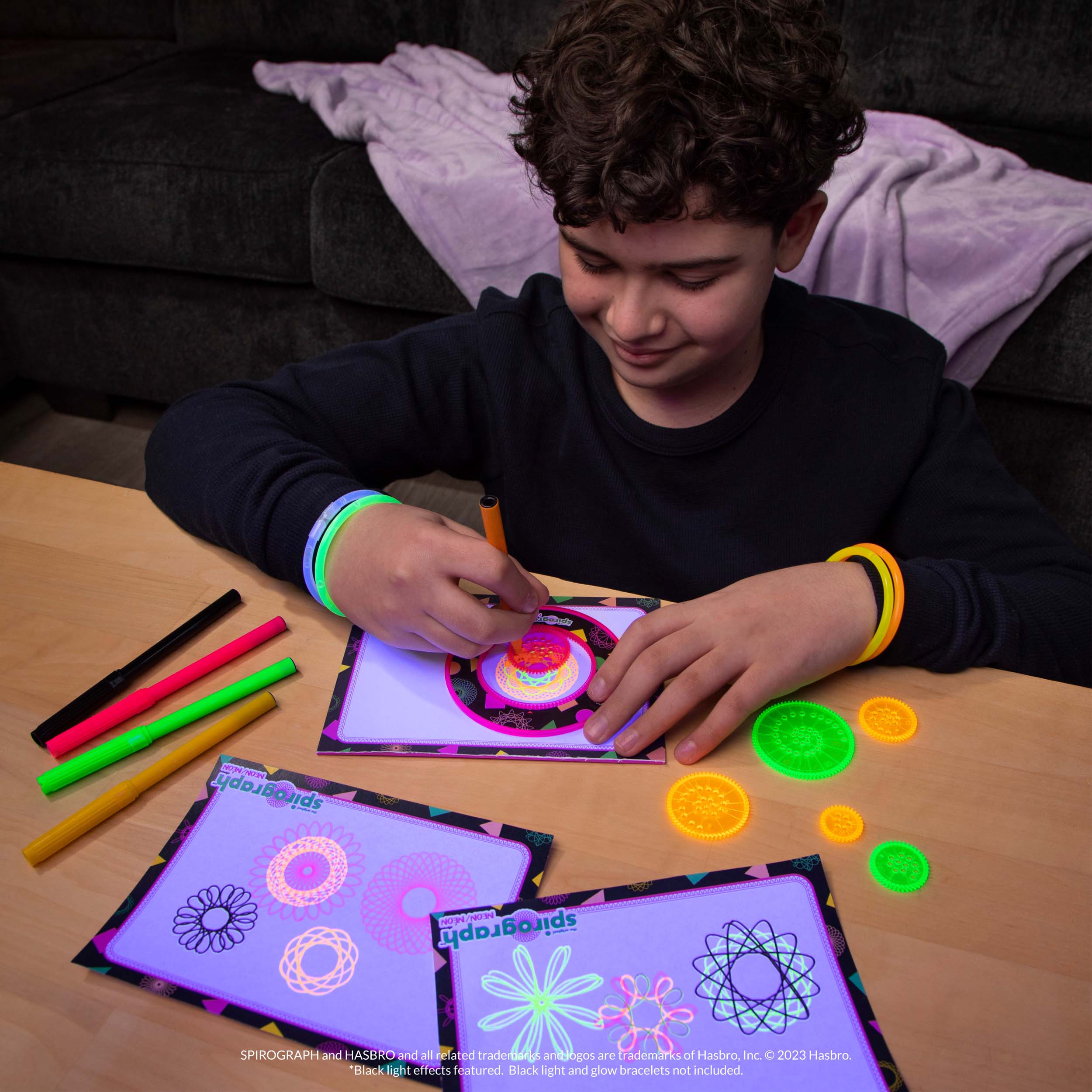 Joc creativ Spirograph Neon Box DP23344