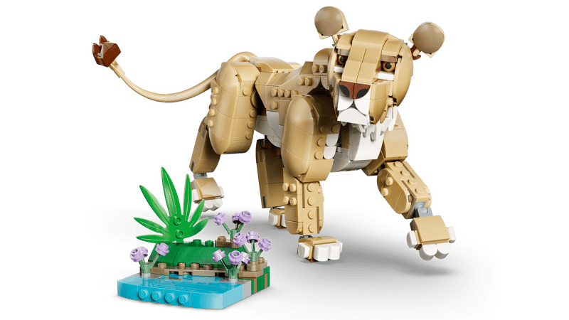 Set de constructie LEGO® Creator 3 in 1 Animale salbatice: Leu maiestuos 31386, Jucarii pentru Copii, Jucarii pentru Baieti si Fete, Idee de Cadou pentru Copii, 839 piese