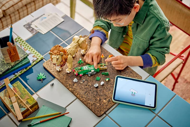 Set de constructie LEGO® Creator 3 in 1 Animale salbatice: Leu maiestuos 31386, Jucarii pentru Copii, Jucarii pentru Baieti si Fete, Idee de Cadou pentru Copii, 839 piese