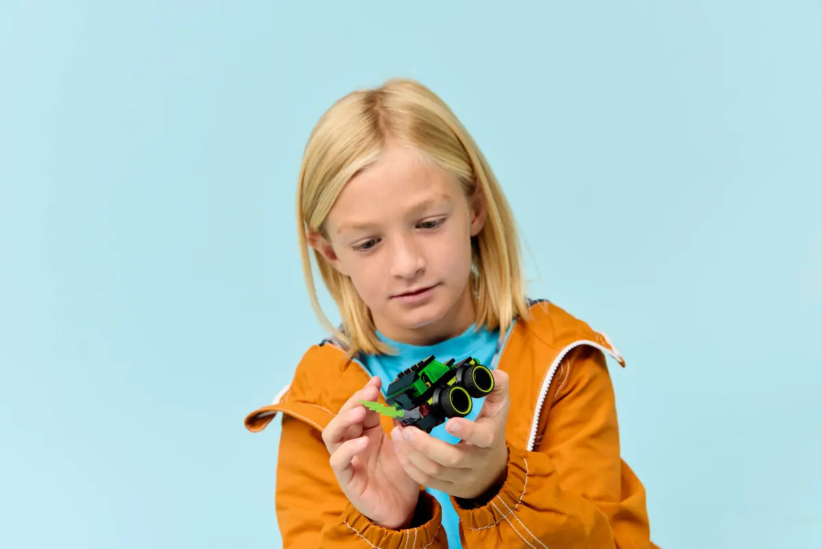 LEGO® City Vehicule – Mașină de curse din jocuri video