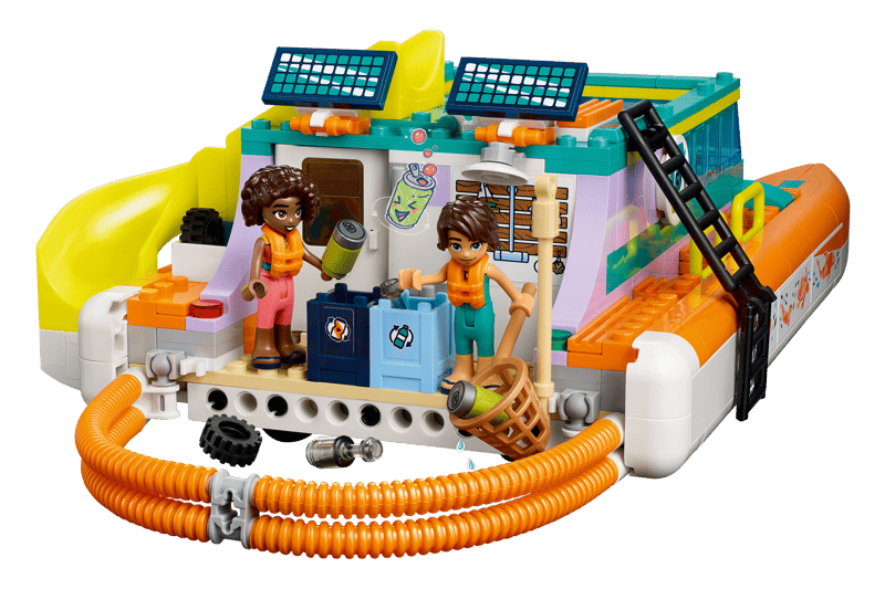 LEGO® Friends - Barca de salvare pe mare 41734, 717 piese