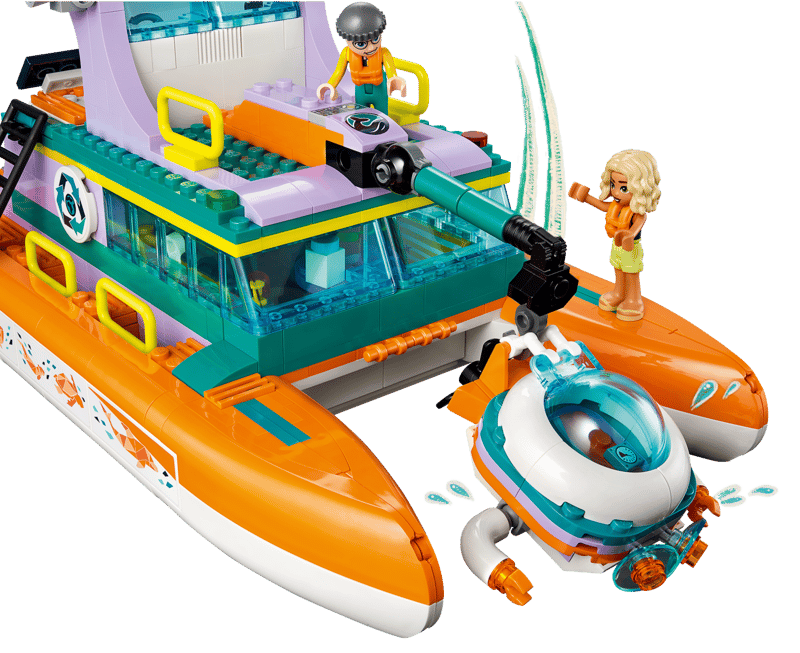 LEGO® Friends - Barca de salvare pe mare 41734, 717 piese