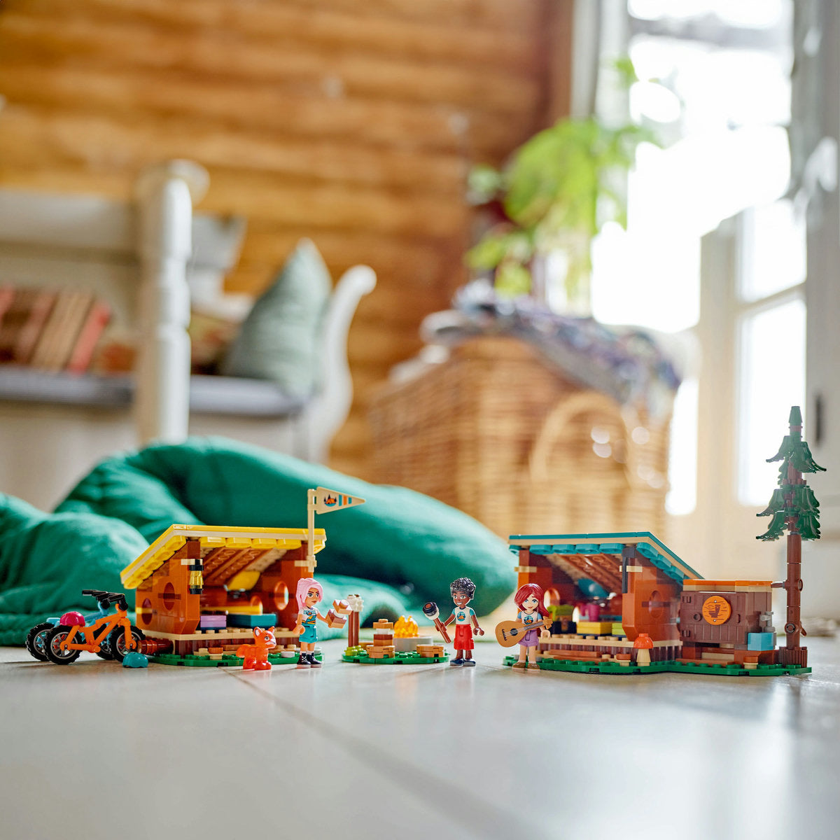 LEGO® Friends - Cabane confortabile in tabara de aventuri 42624, 437 piese