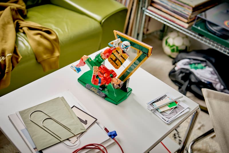 Set de constructie LEGO® Editions - Cristiano Ronaldo – Legenda a fotbalului 43016, Jucarii pentru Copii, Jucarii pentru Baieti, Decoratiuni pentru Living, Idee de Cadou pentru Copii, 854 piese