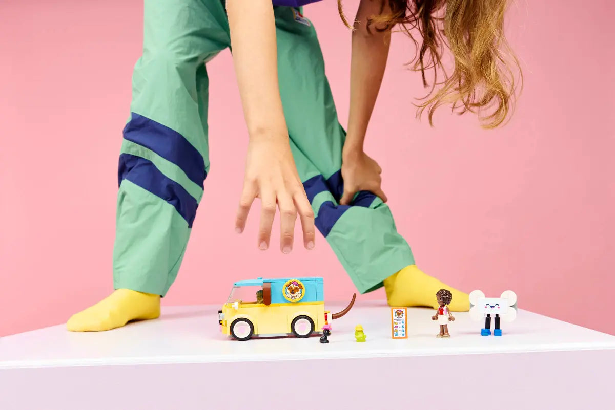 LEGO® Friends - Furgonetă Cu Accesorii Pentru Animale De Companie