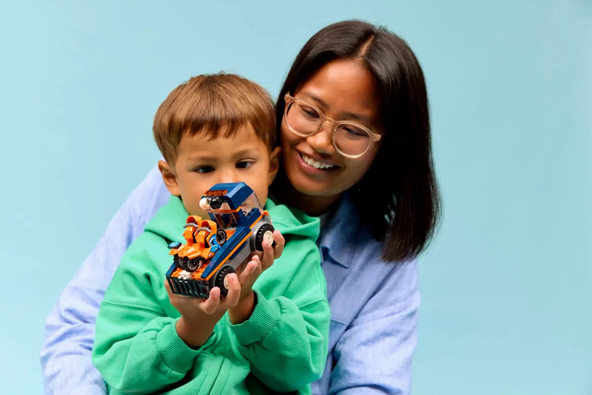 LEGO® City – Transportor de motociclete