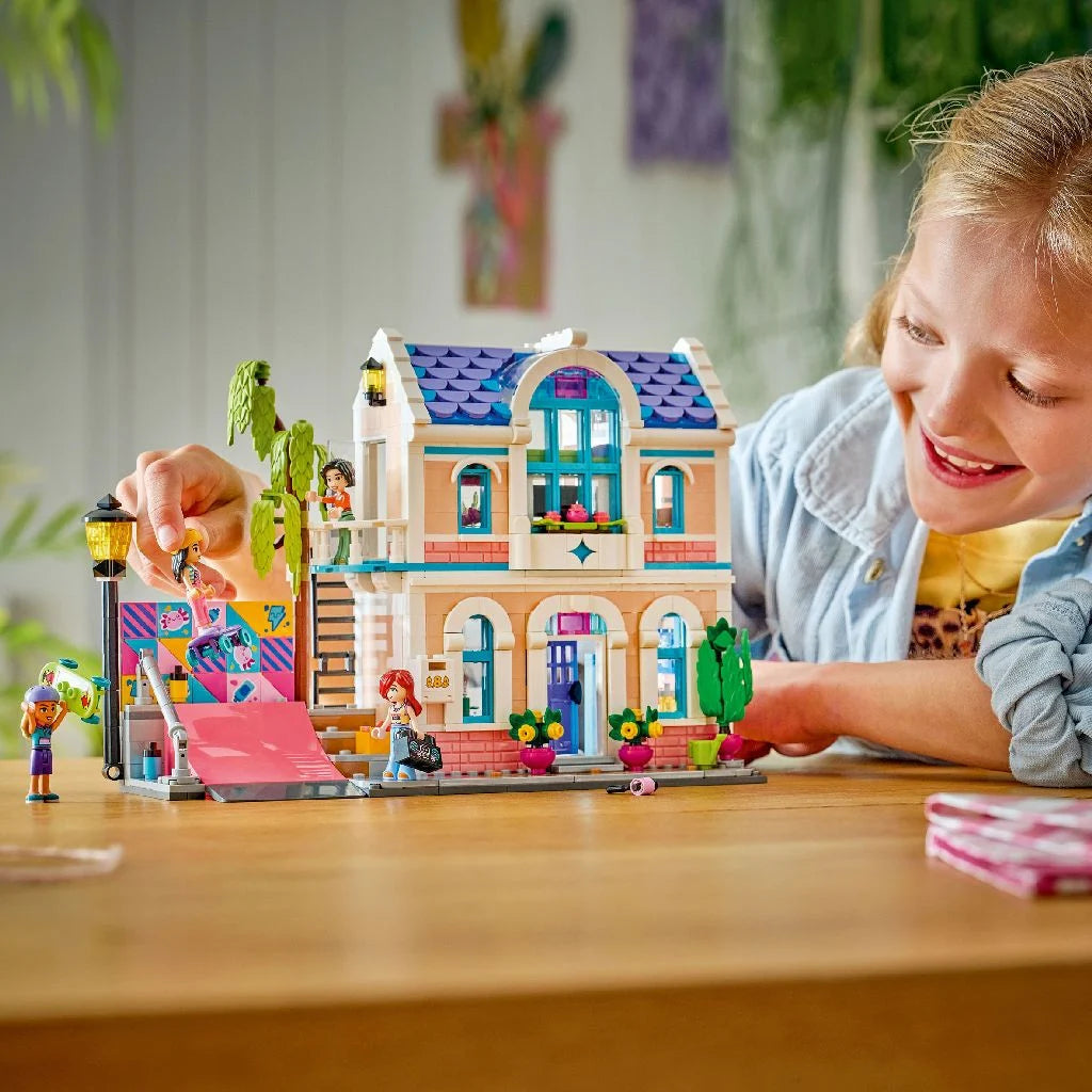LEGO® Friends – Casa familiei Liann