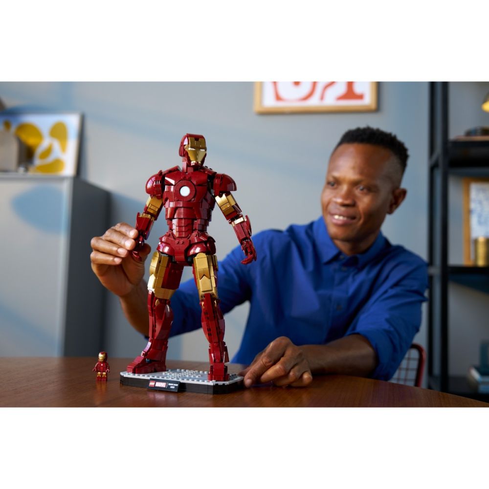 LEGO® Marvel - Ediția De Colecție Iron Man Mark 3