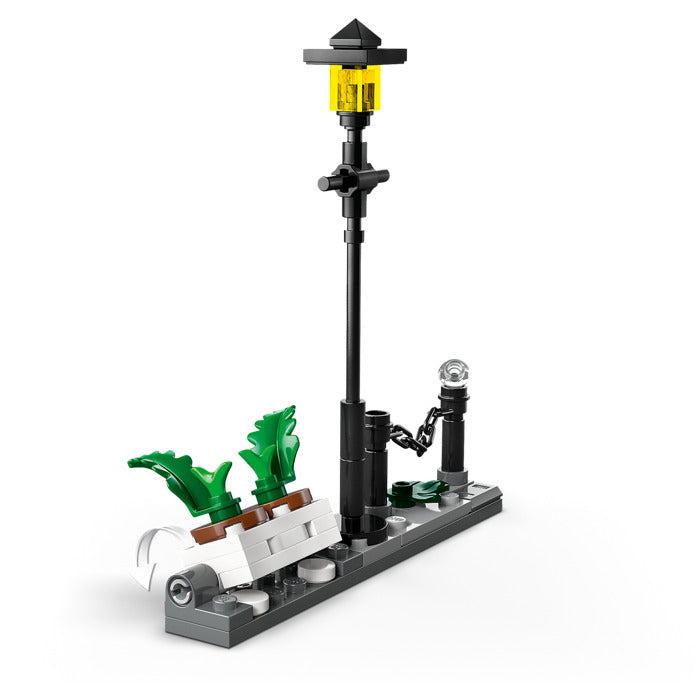 LEGO® Harry Potter™ - Hagrid™ Și Harry În Fugă De Pe Aleea Boschetelor