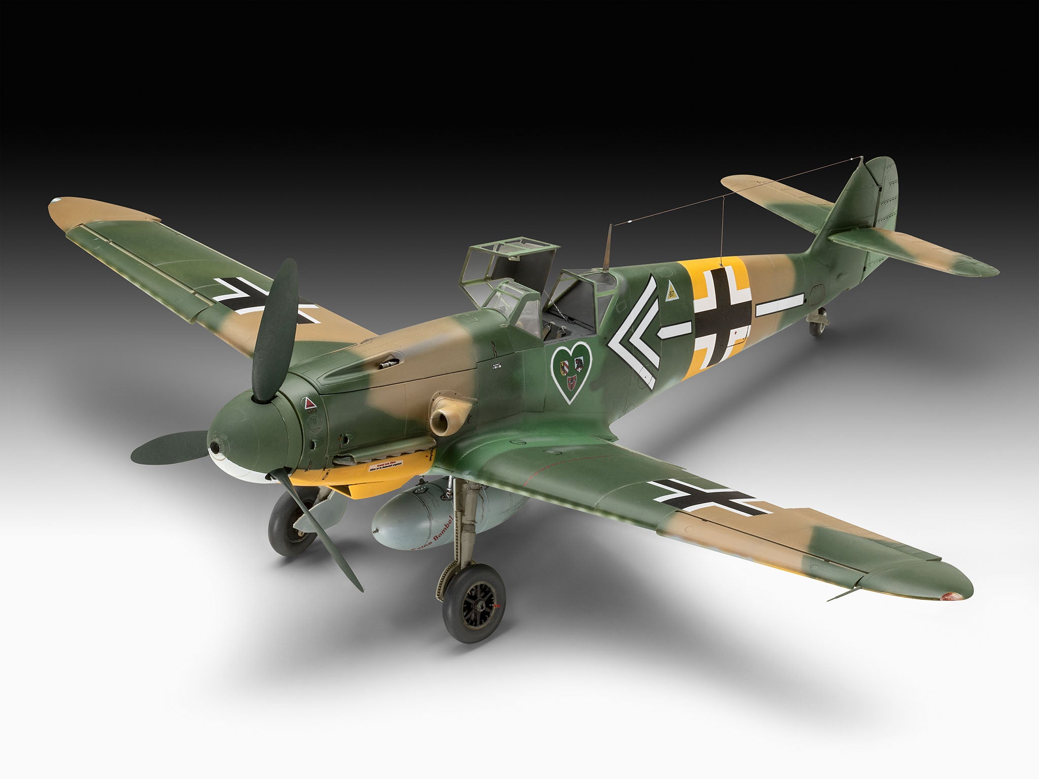 Set model Messerschmitt Bf 109 G-2/4, Revell, 1:32, detalii precise, 384x365mm 63829