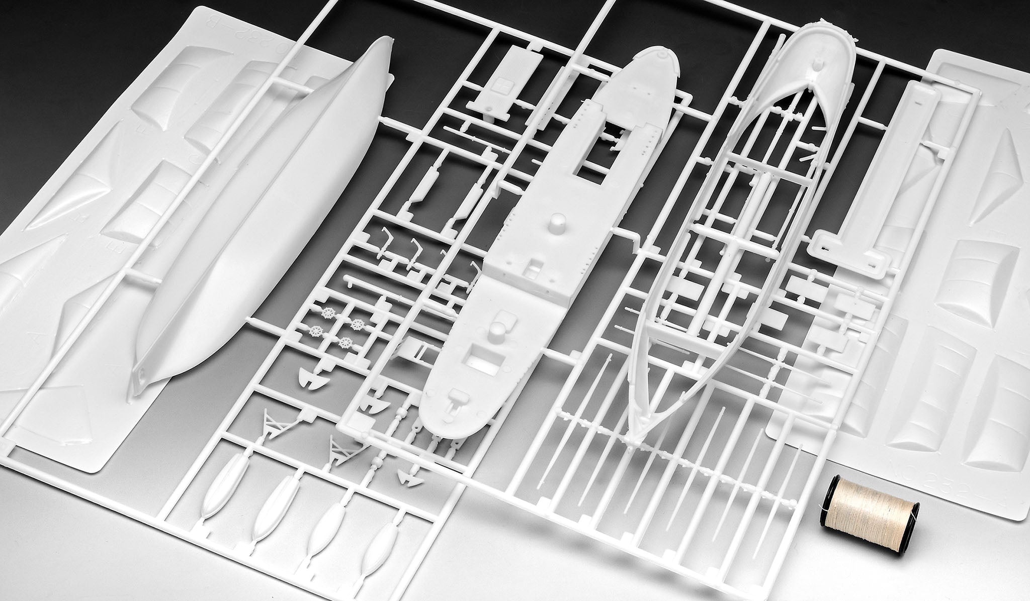 Set model de asamblare, Revell, Nava cu vele Gorch Fock, 75 piese 65432