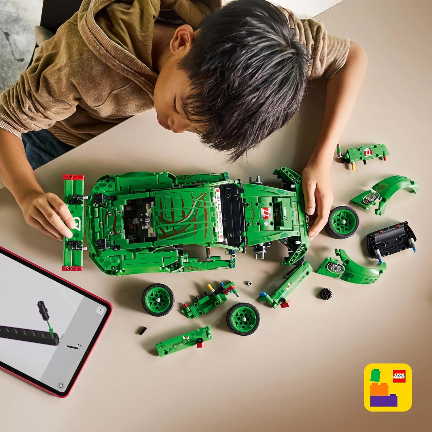 LEGO® Technic - Mașina Porsche 911 Gt3 R Rexy Ao Racing