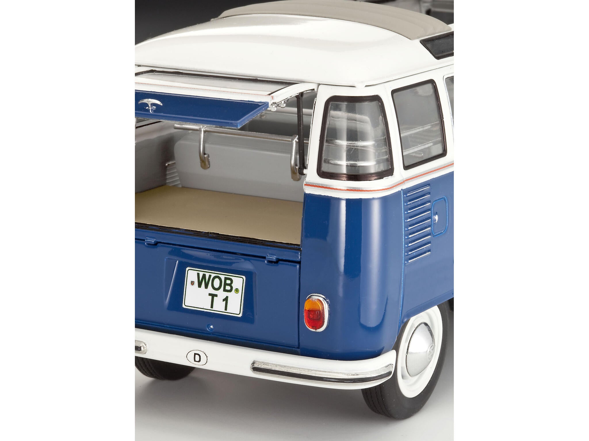 Revell Kit Volkswagen T1 Samba Bus Scara 1:24 Rev67399