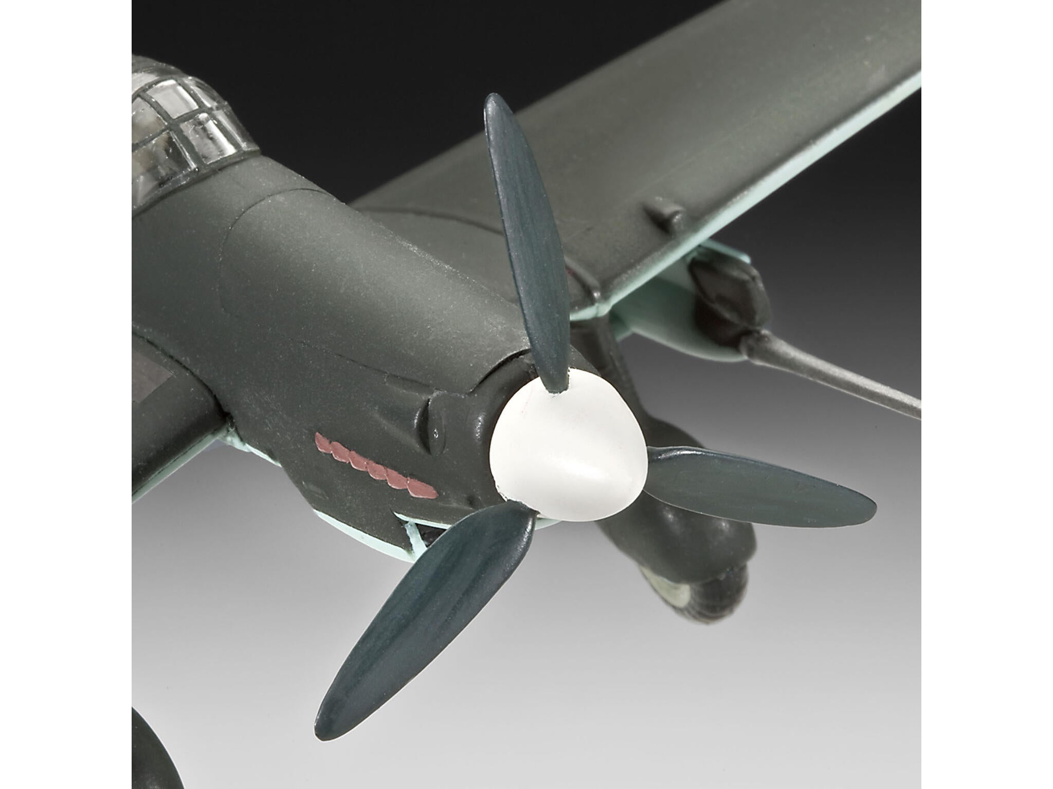 Revell Avion  Starter Kit Junkers Ju87 G/D Tank Buster Rev74692