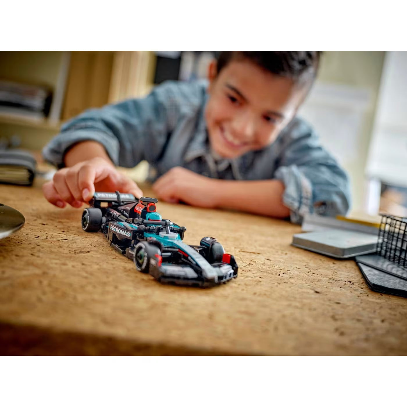 Lego Masina De Curse Mercedes-Amg F1  W15 L77244