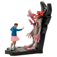 Figurina Strangers Things In Cutie Contine Un Eveniment Al Serialului Eleven Vs Demogorgon Jazstrt0006-0048