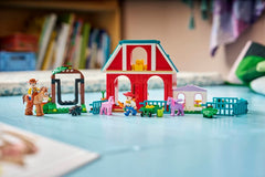 Set de constructie LEGO® Disney si Pixar - Povestea jucariilor 5 Ferma de cai a lui Blaze 43304, Jucarii pentru Copii, Jucarii pentru Baieti si Fete, Idee de Cadou pentru Copii, 209 piese